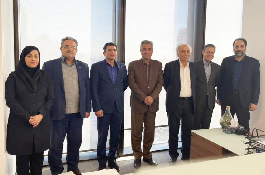 صدمین جلسه هیأت مدیره انجمن در محل شرکت لیزینگ خودرو مهرآسا برگزار شد