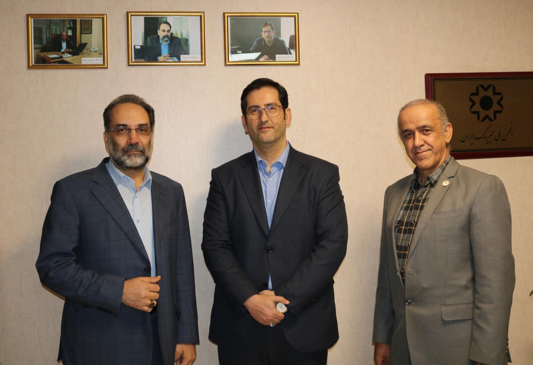 نشست هم‌اندیشی دبیران اسبق و فعلی انجمن ملی لیزینگ ایران با محوریت انتقال تجربه و همگرایی صنفی